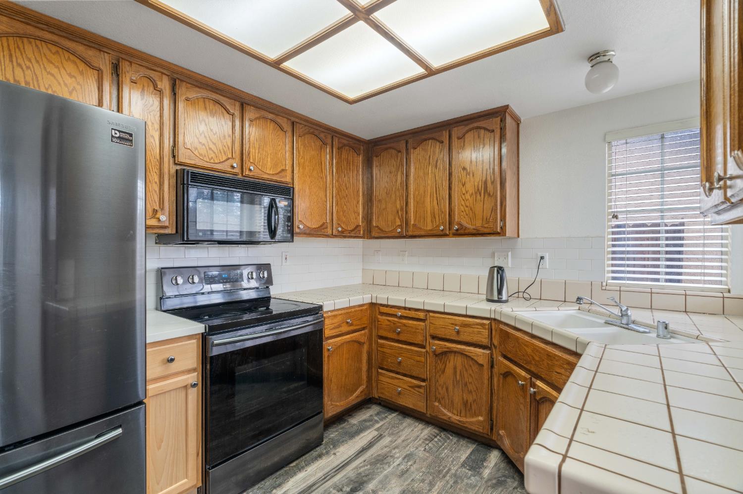 9208 Primera Court
