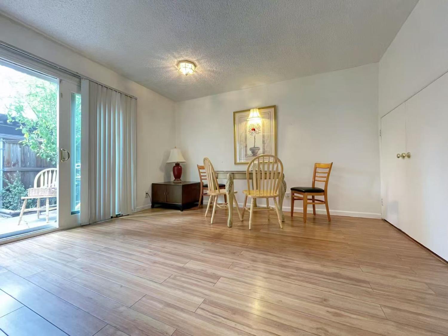 4016 Knoll Top Court