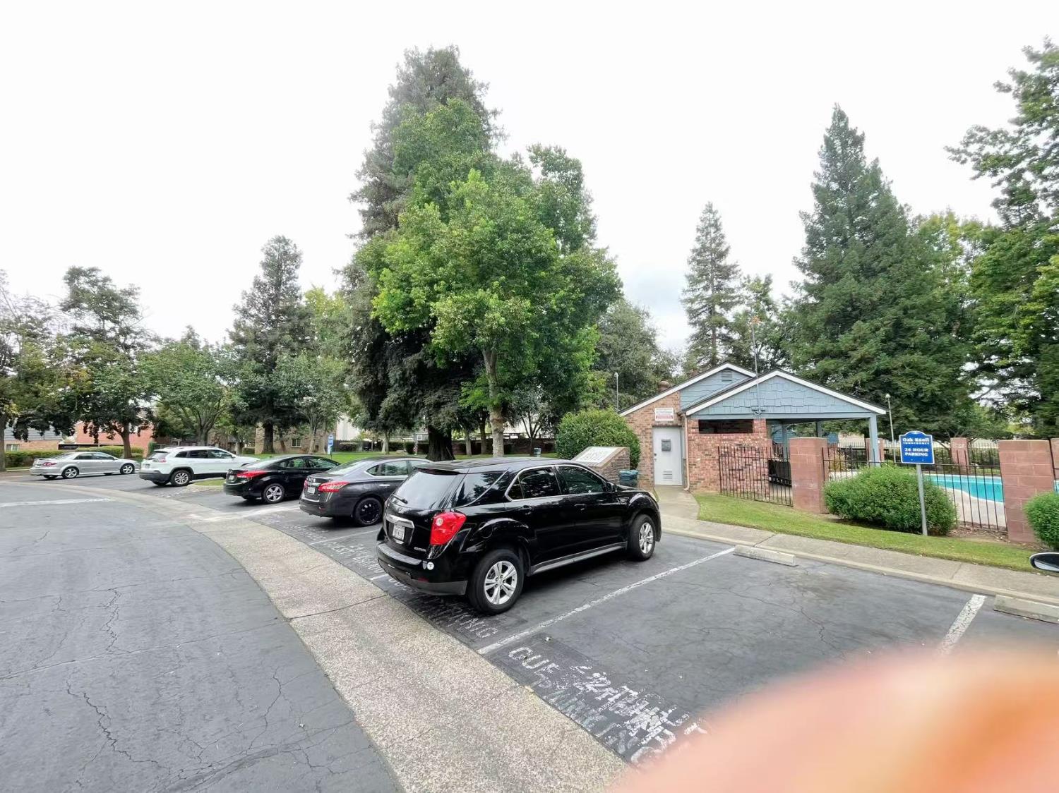 4016 Knoll Top Court