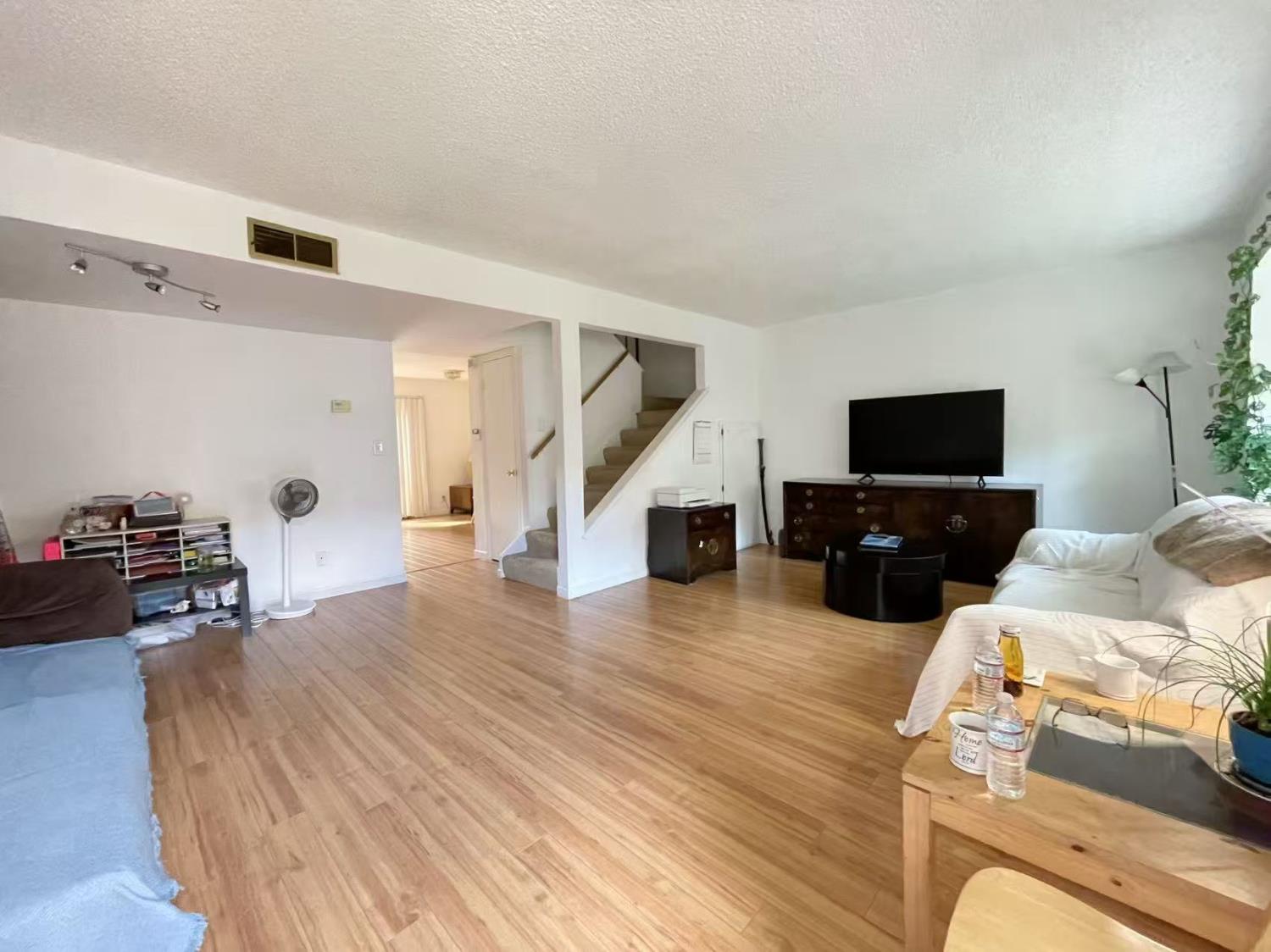4016 Knoll Top Court