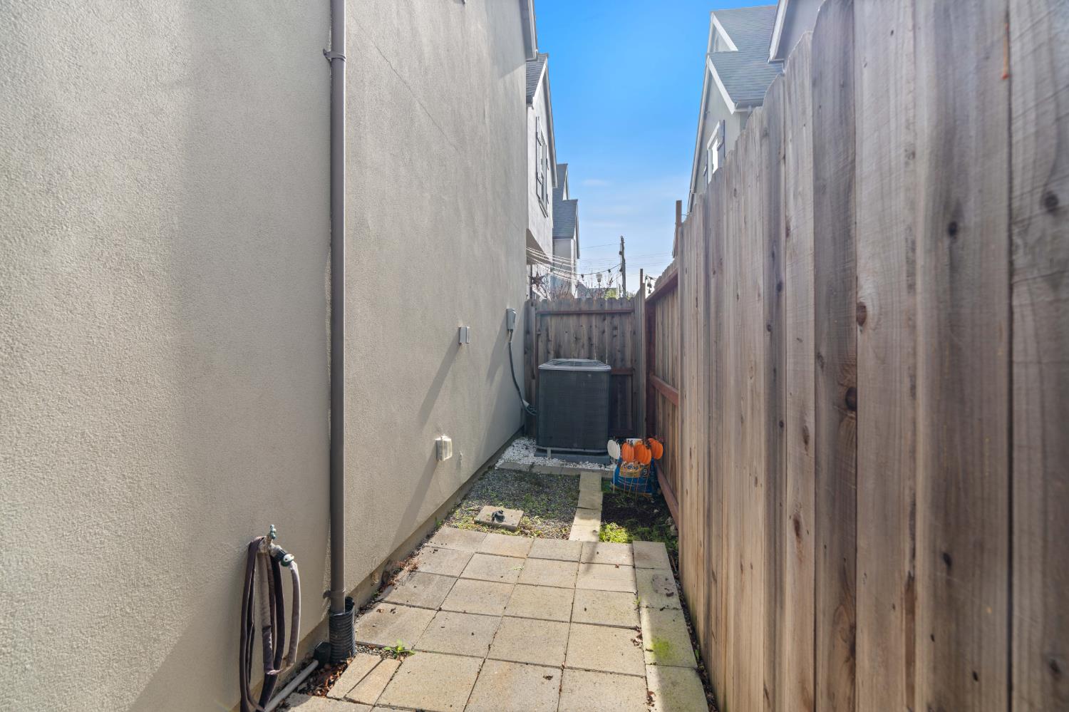 1317 Durance Place