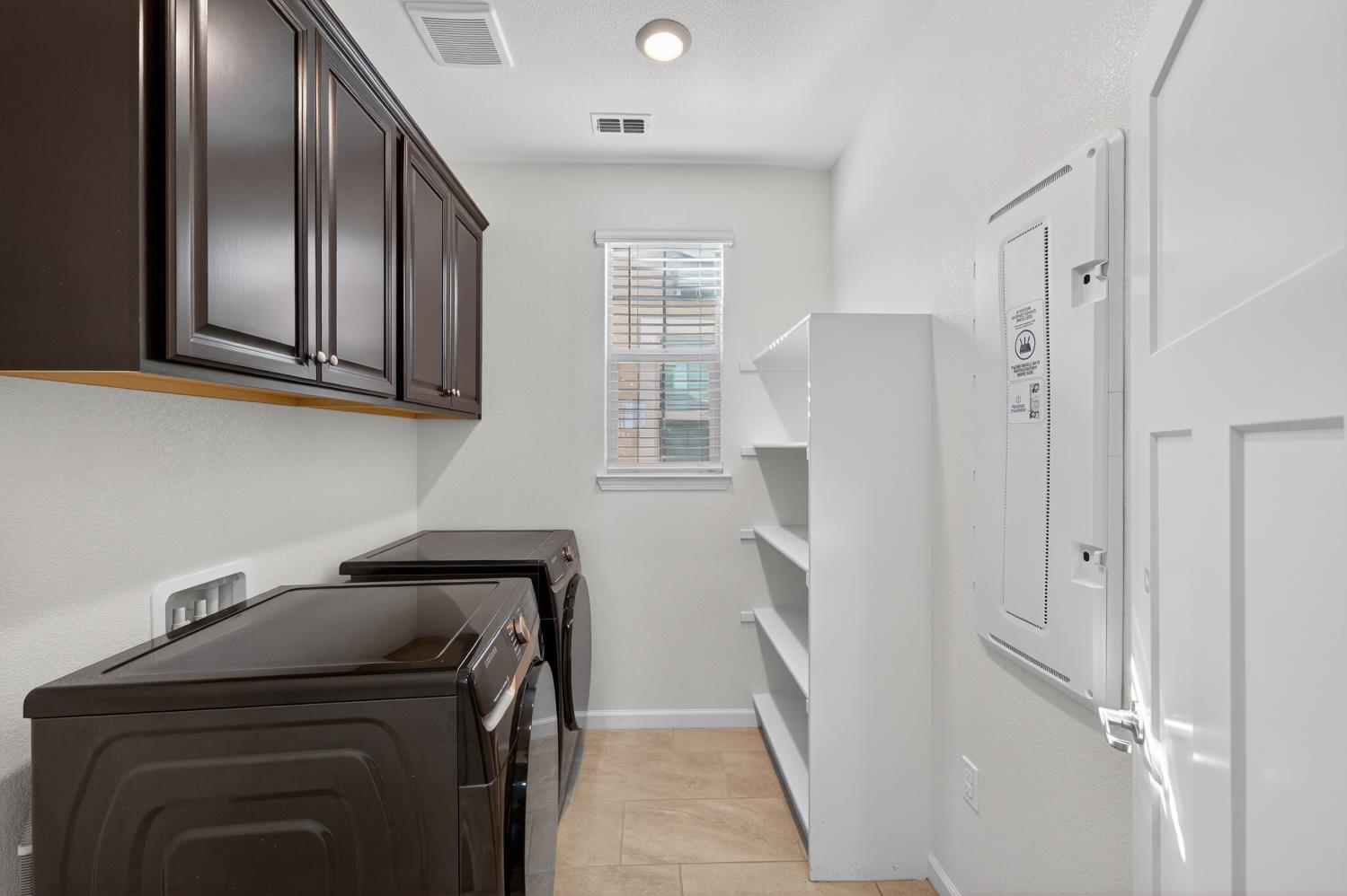 7450 Clear Lake Alley