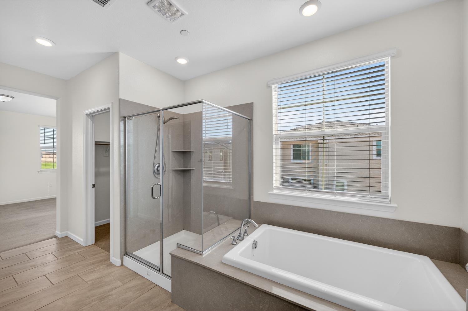 7450 Clear Lake Alley