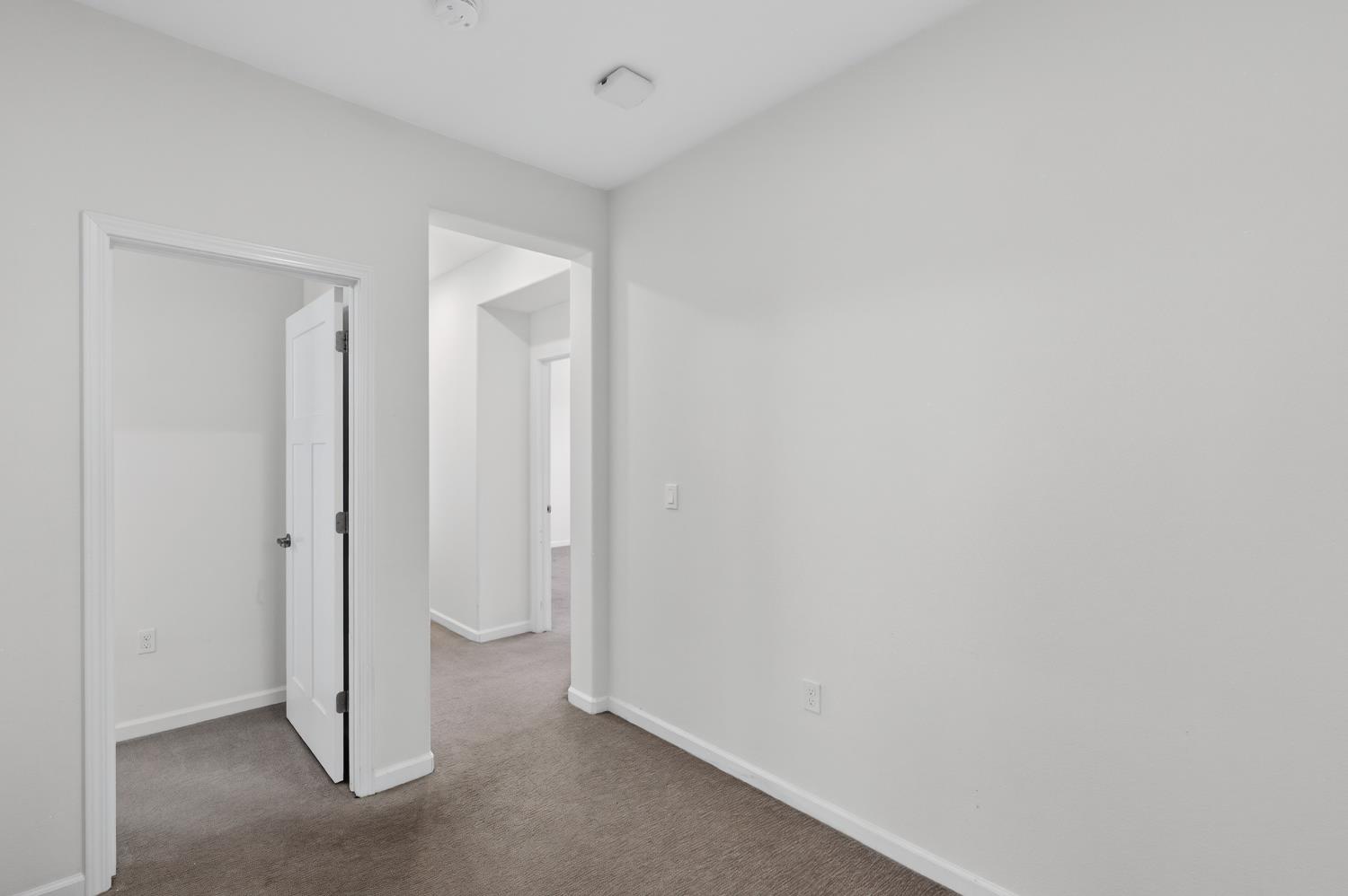 7450 Clear Lake Alley