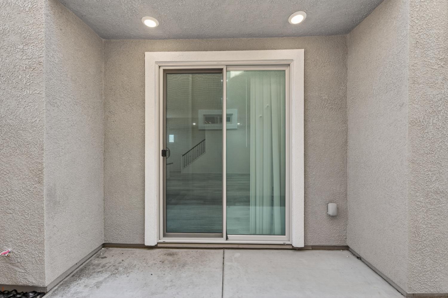 7450 Clear Lake Alley