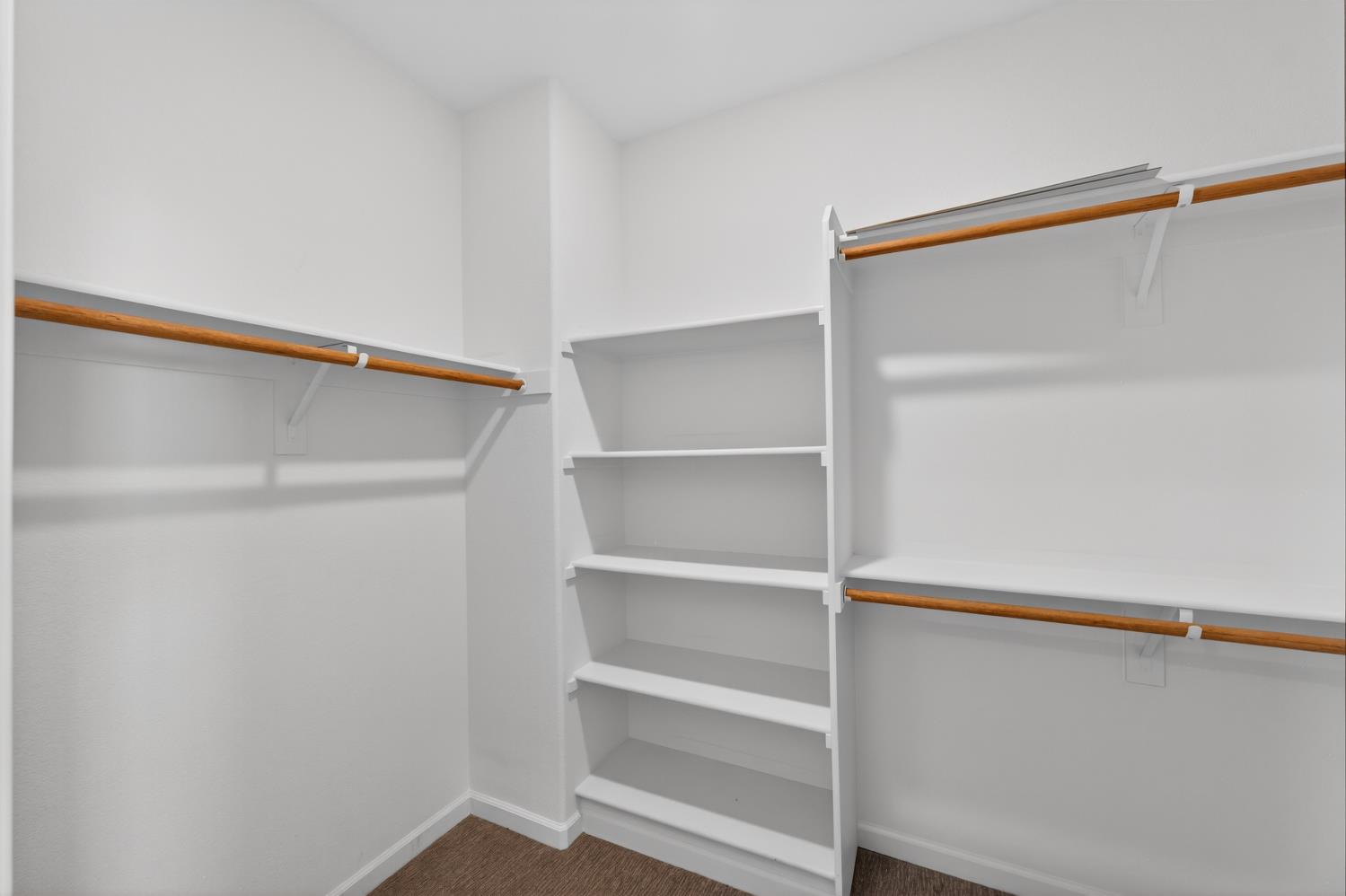 7450 Clear Lake Alley