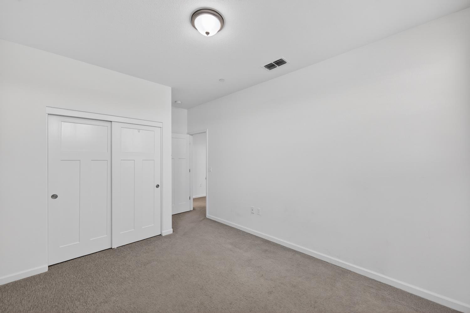 7450 Clear Lake Alley