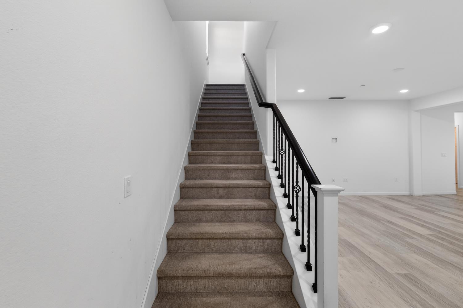 7450 Clear Lake Alley