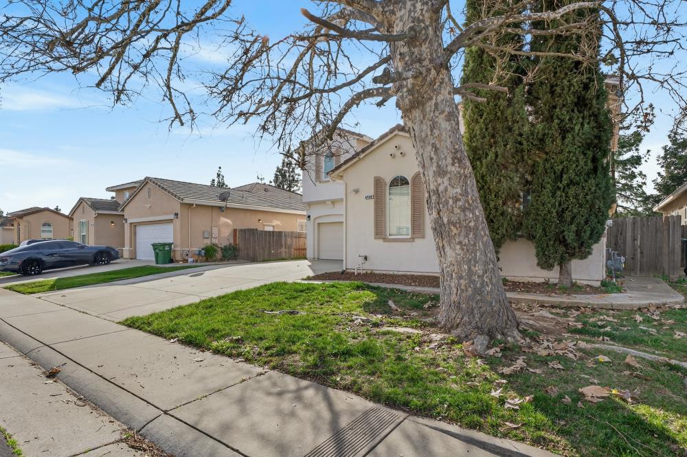 6900 Elvora Way