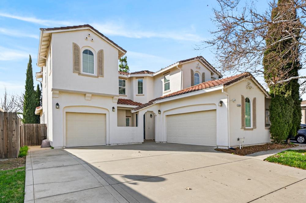6900 Elvora Way