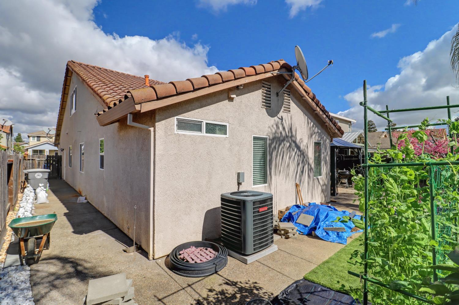 10056 Wexted Way