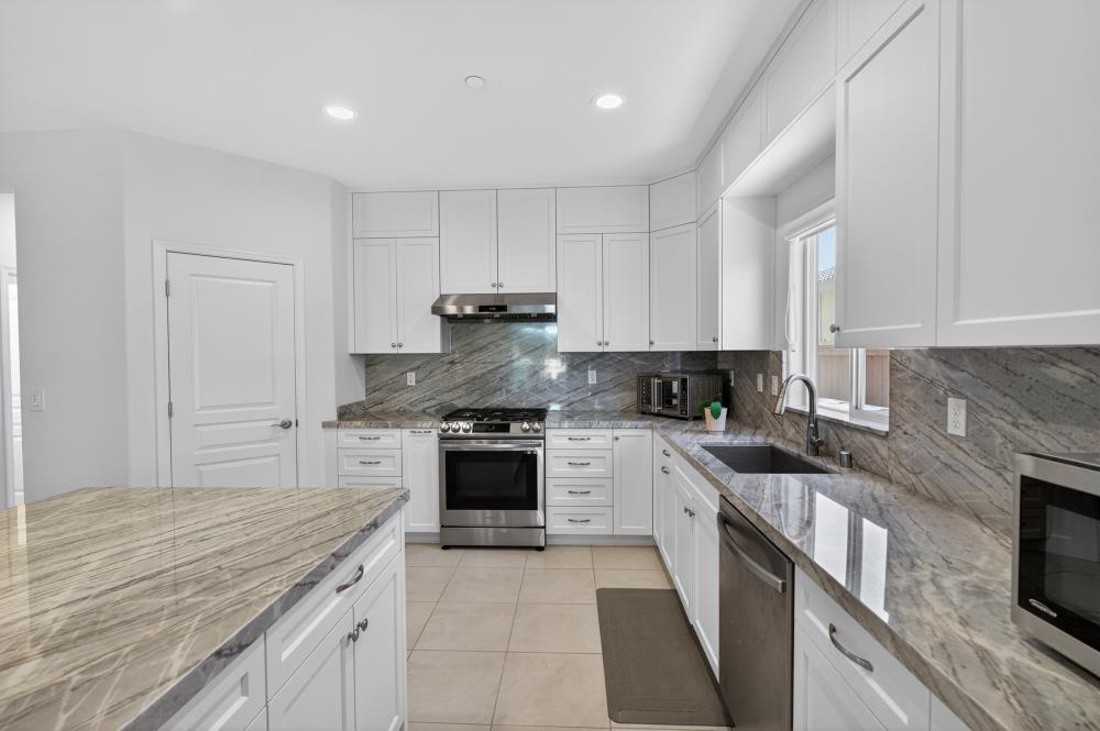 7605 Ferrell Way
