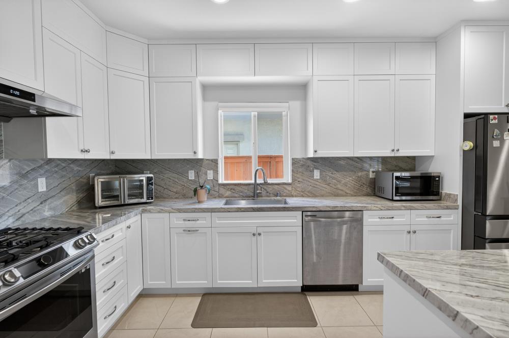 7605 Ferrell Way
