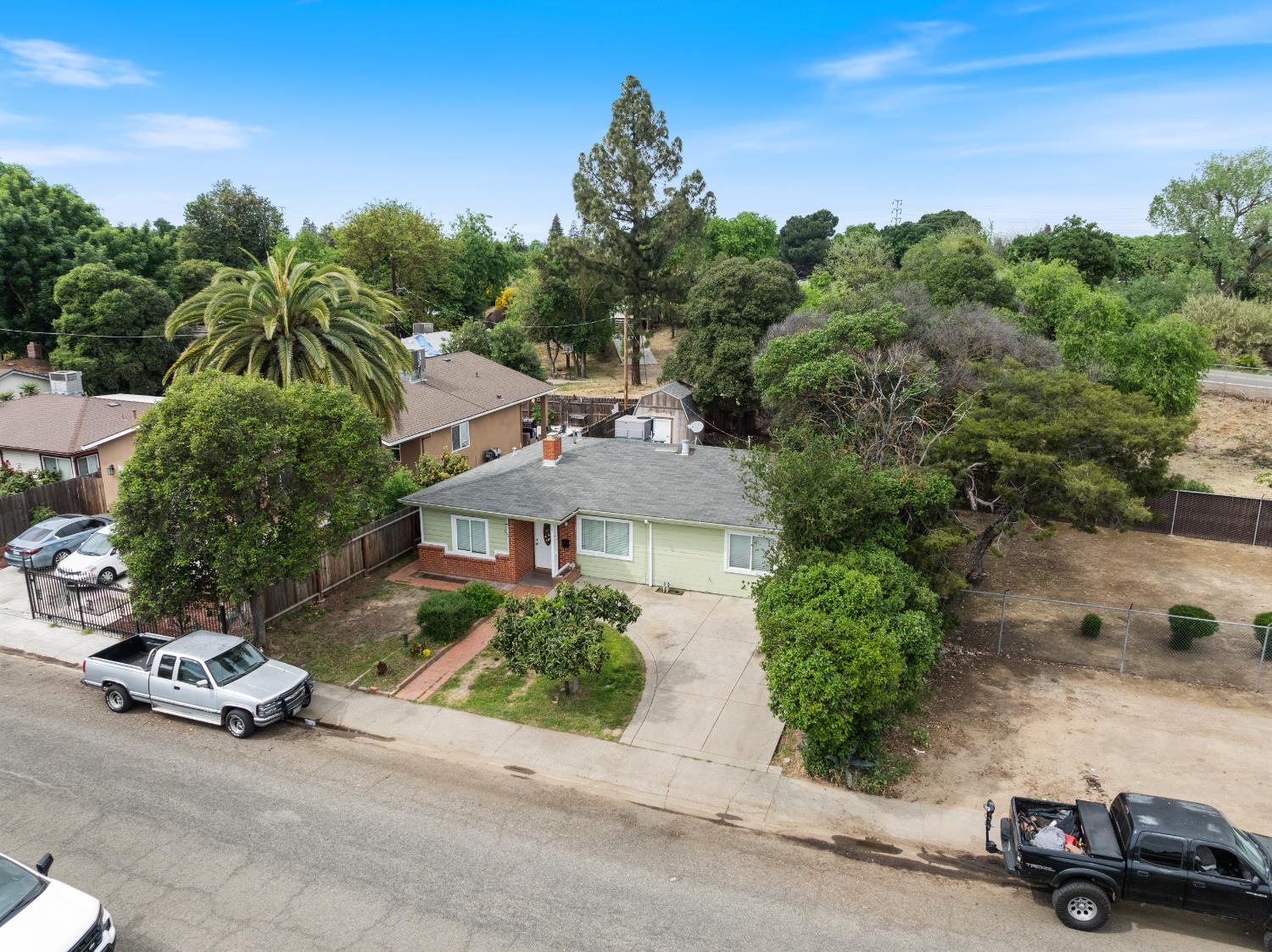 1739 La Jolla Drive
