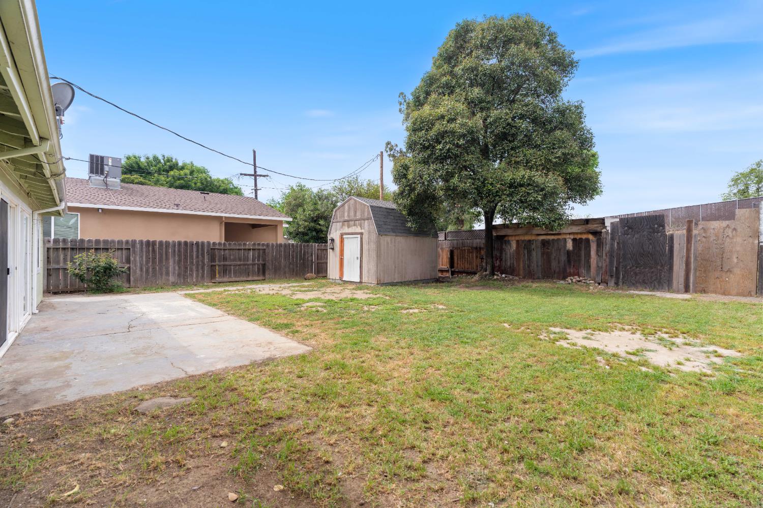1739 La Jolla Drive