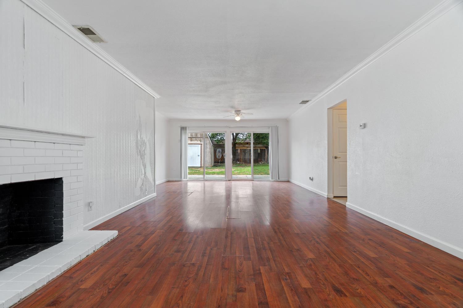 1739 La Jolla Drive