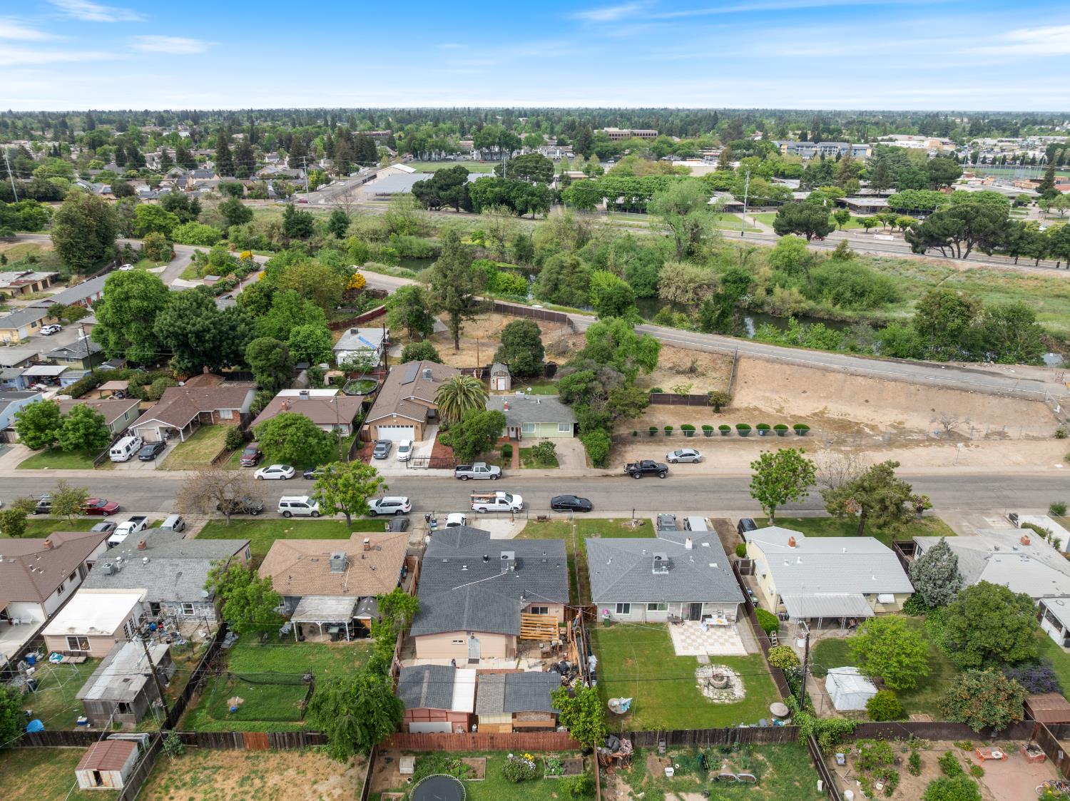 1739 La Jolla Drive