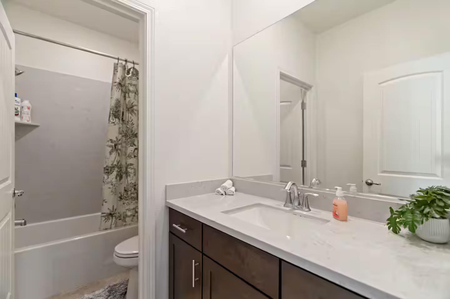 10433 Cello Way