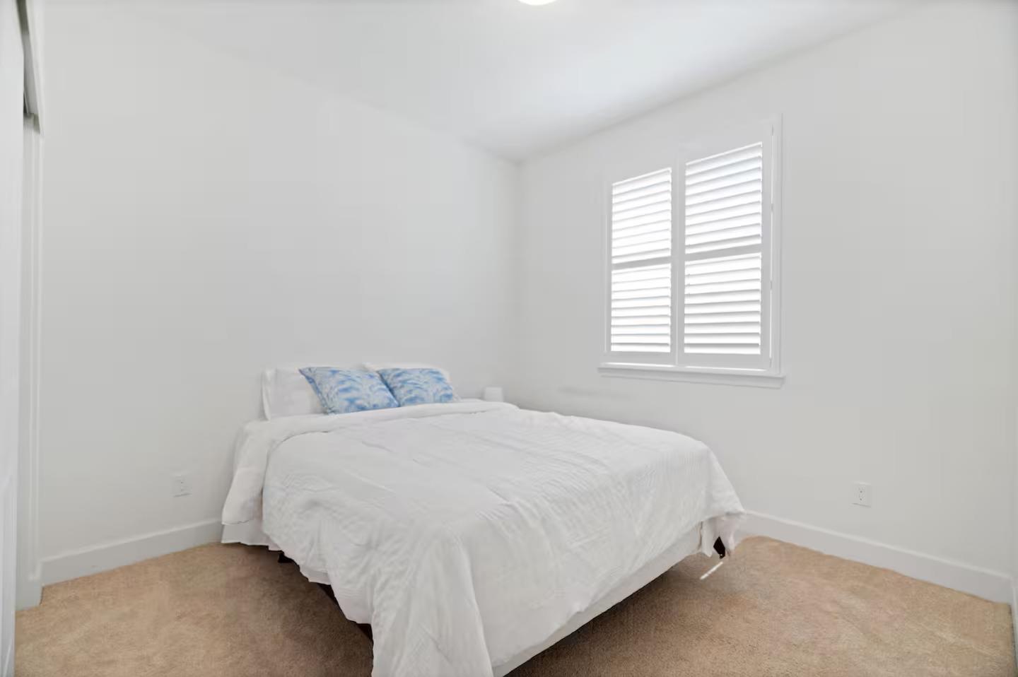 10433 Cello Way