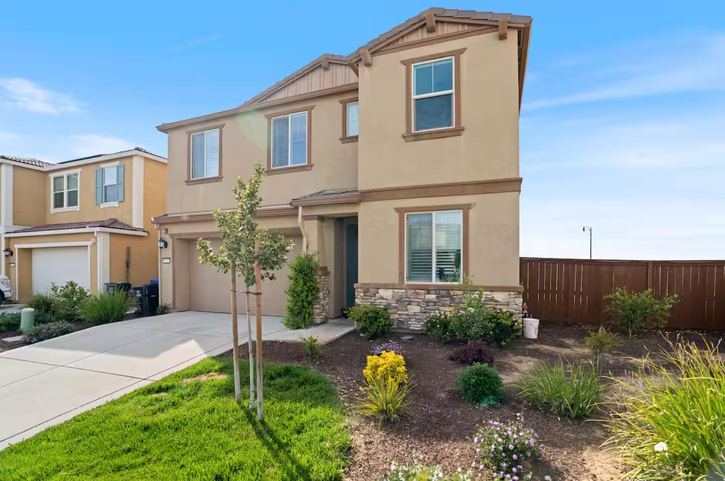 10433 Cello Way
