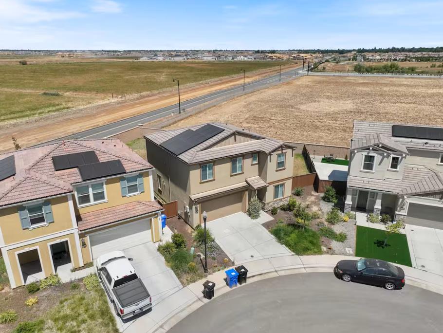 10433 Cello Way