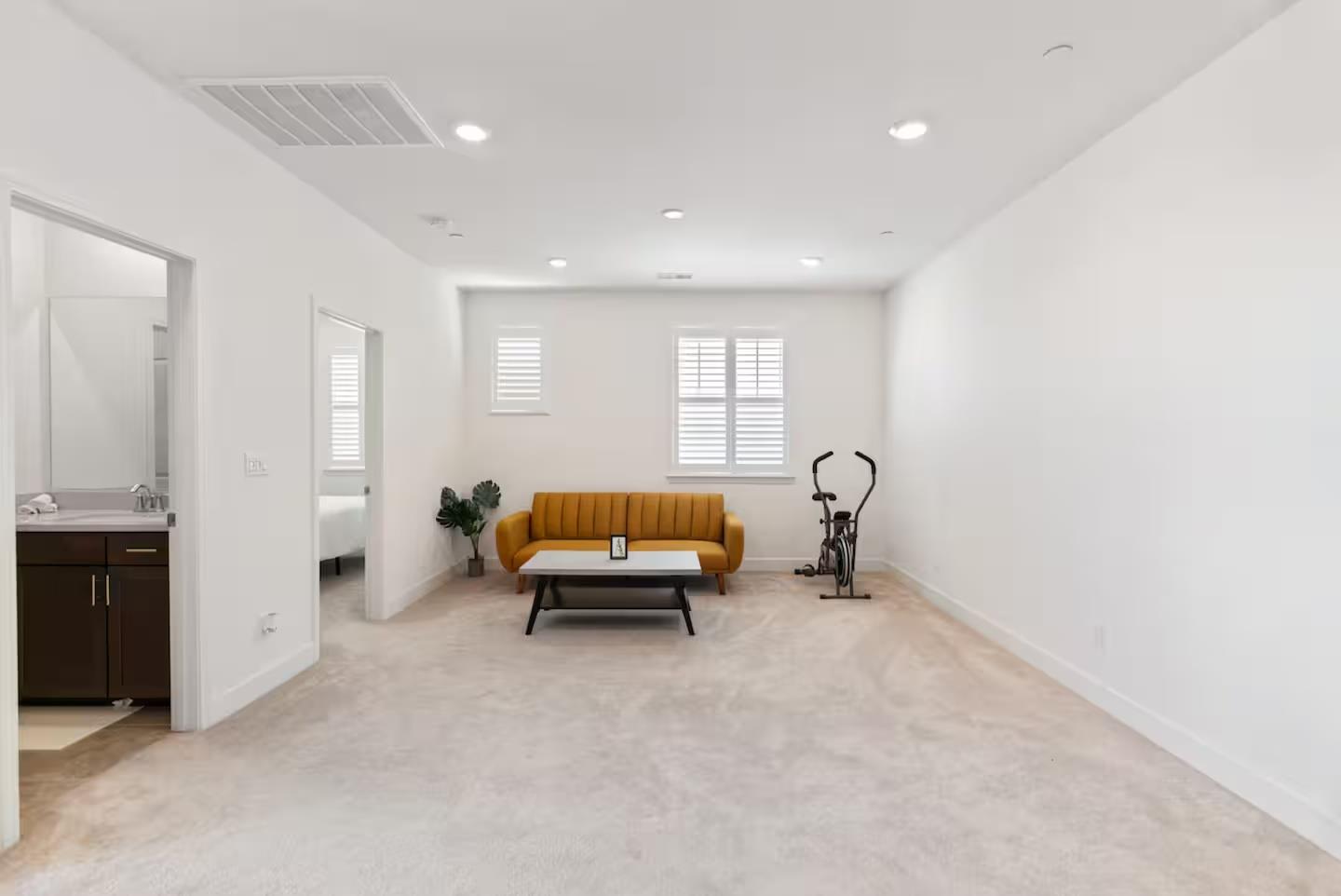 10433 Cello Way