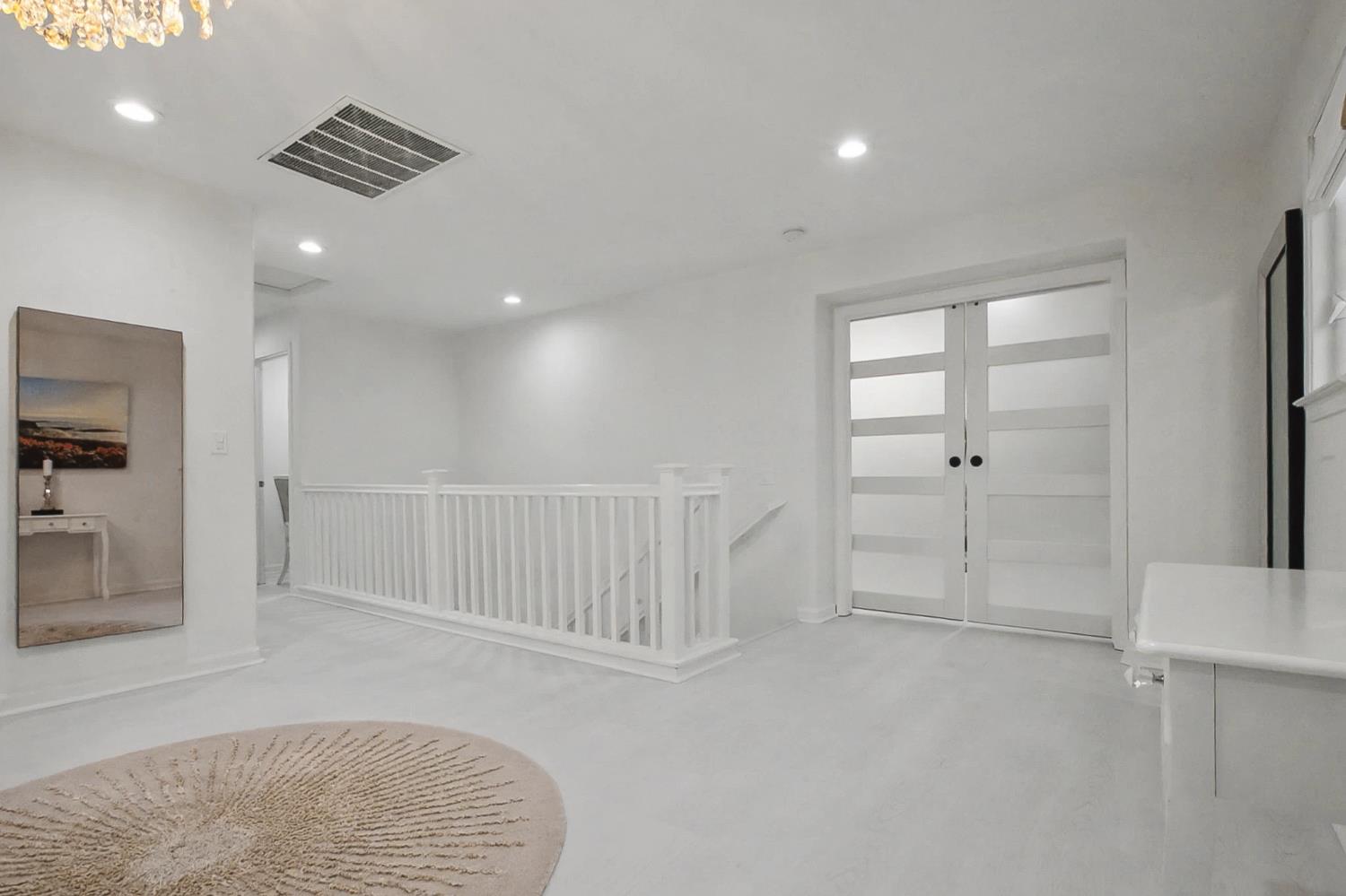 2708 Hinton Circle