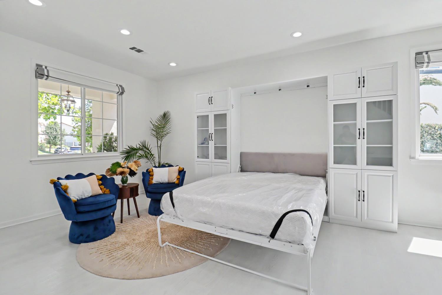 2708 Hinton Circle