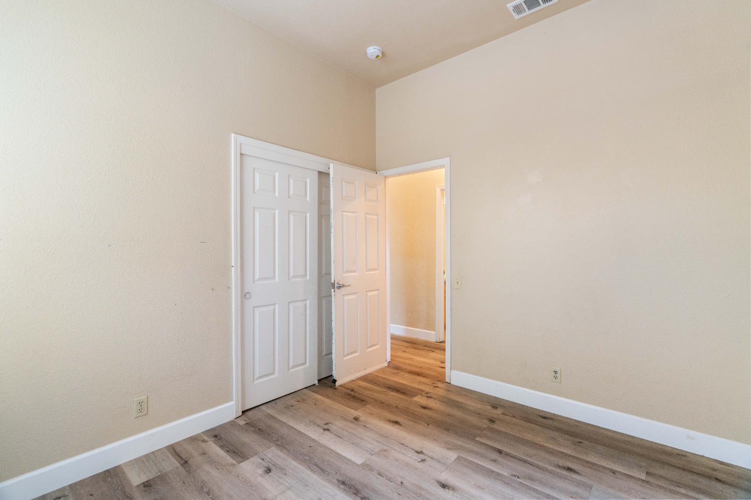 8862 Laguna Star Drive