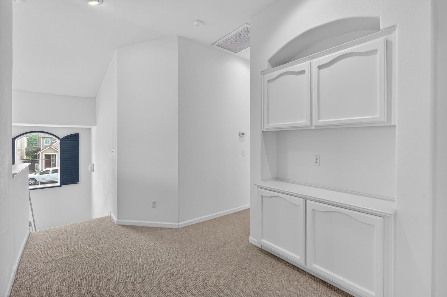 8822 Breaker Point Court