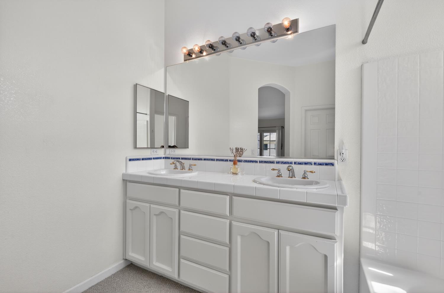 8822 Breaker Point Court