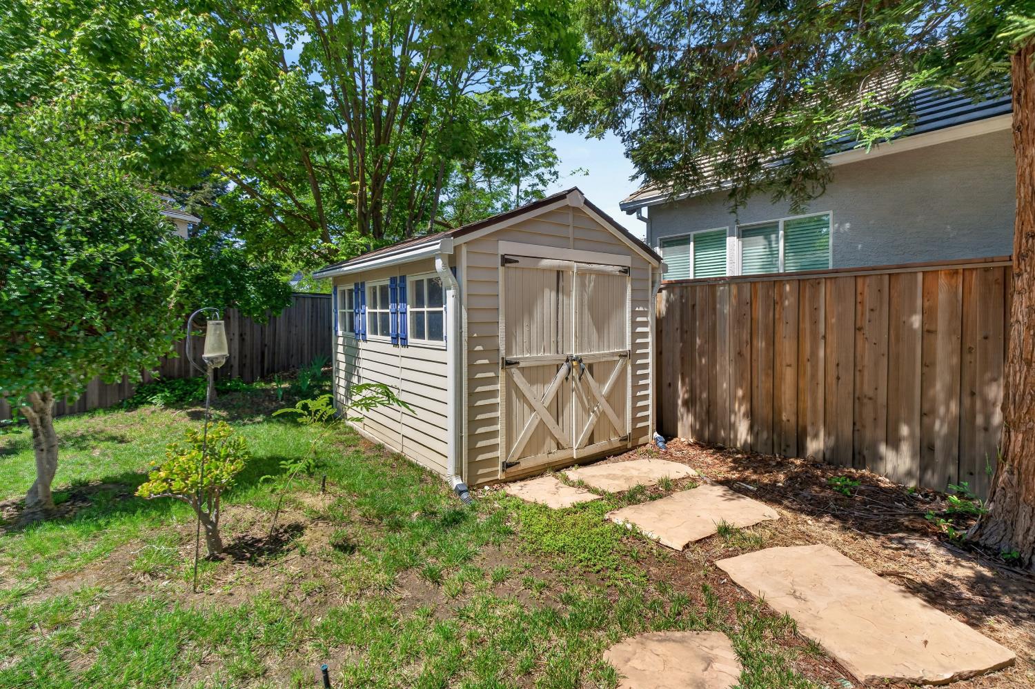 8822 Breaker Point Court