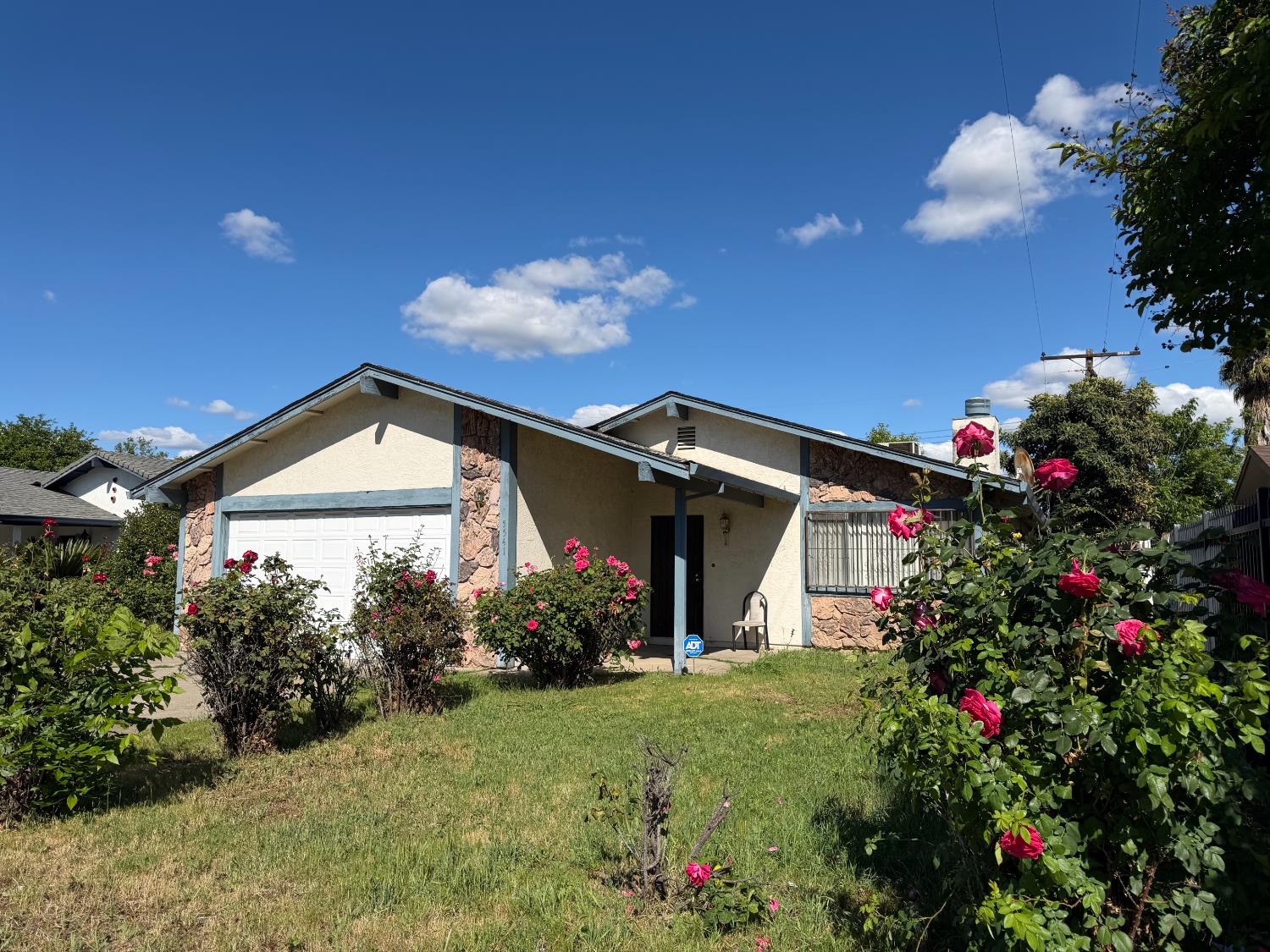5541 Sampson Boulevard