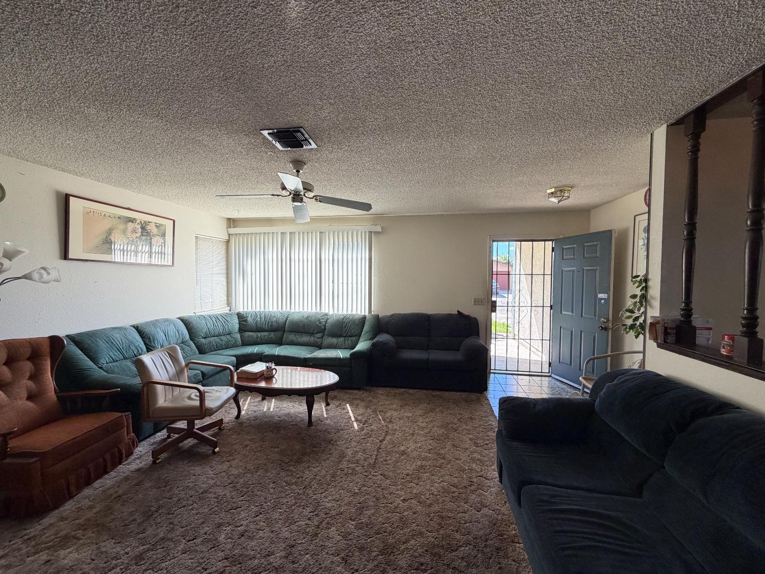 5541 Sampson Boulevard