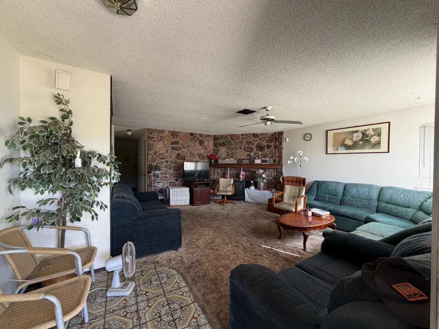 5541 Sampson Boulevard