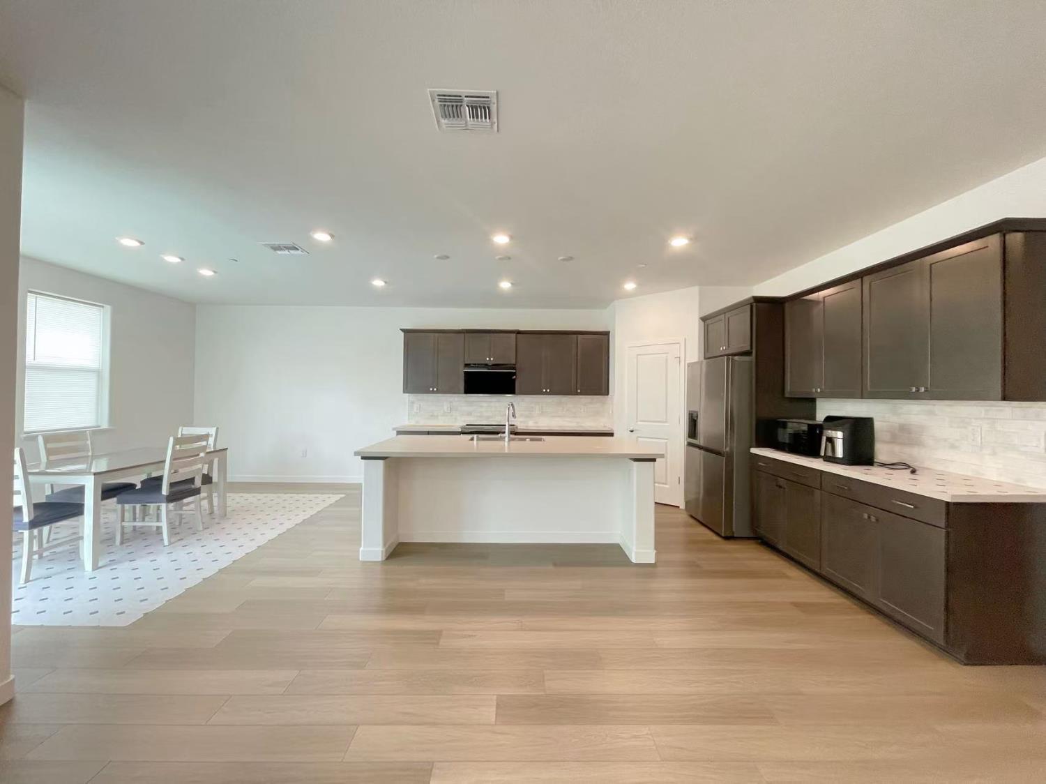 8770 Marygold Way
