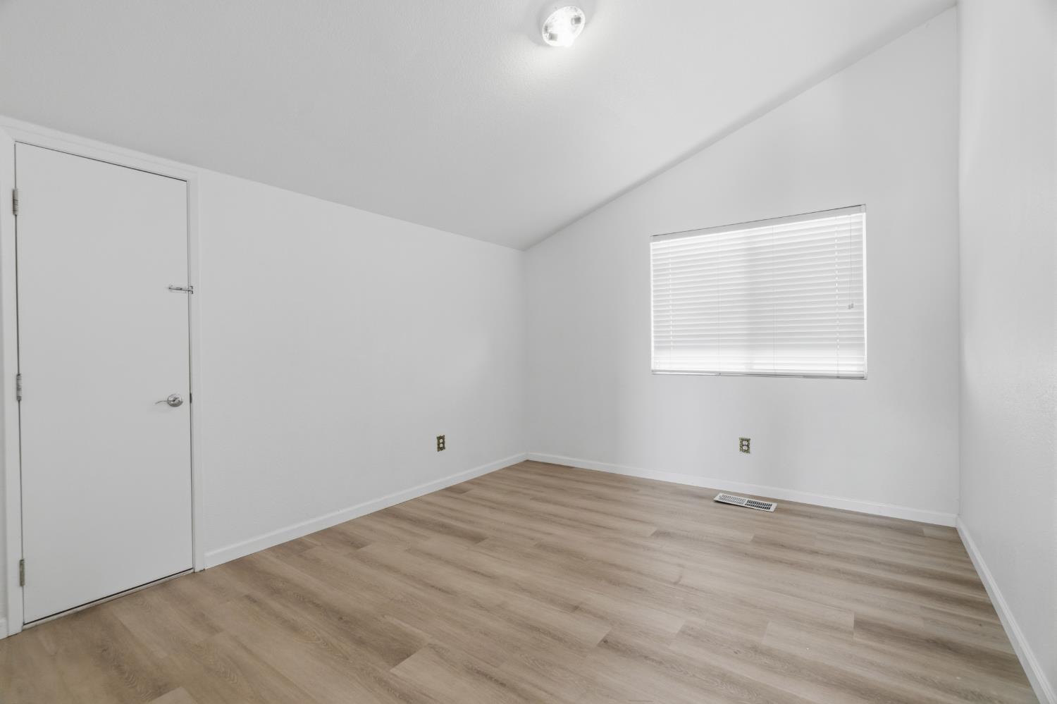 9077 Bedrock Court