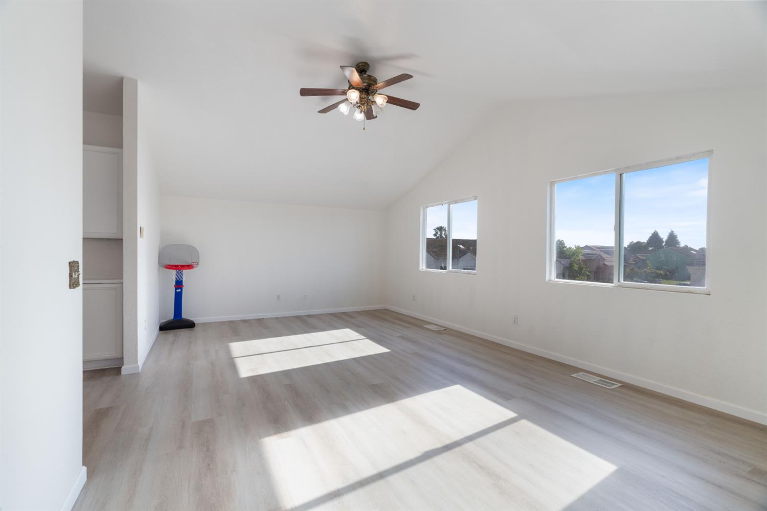 9077 Bedrock Court