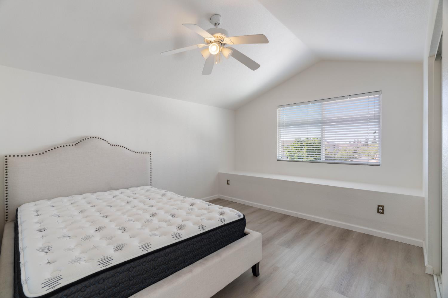 9077 Bedrock Court