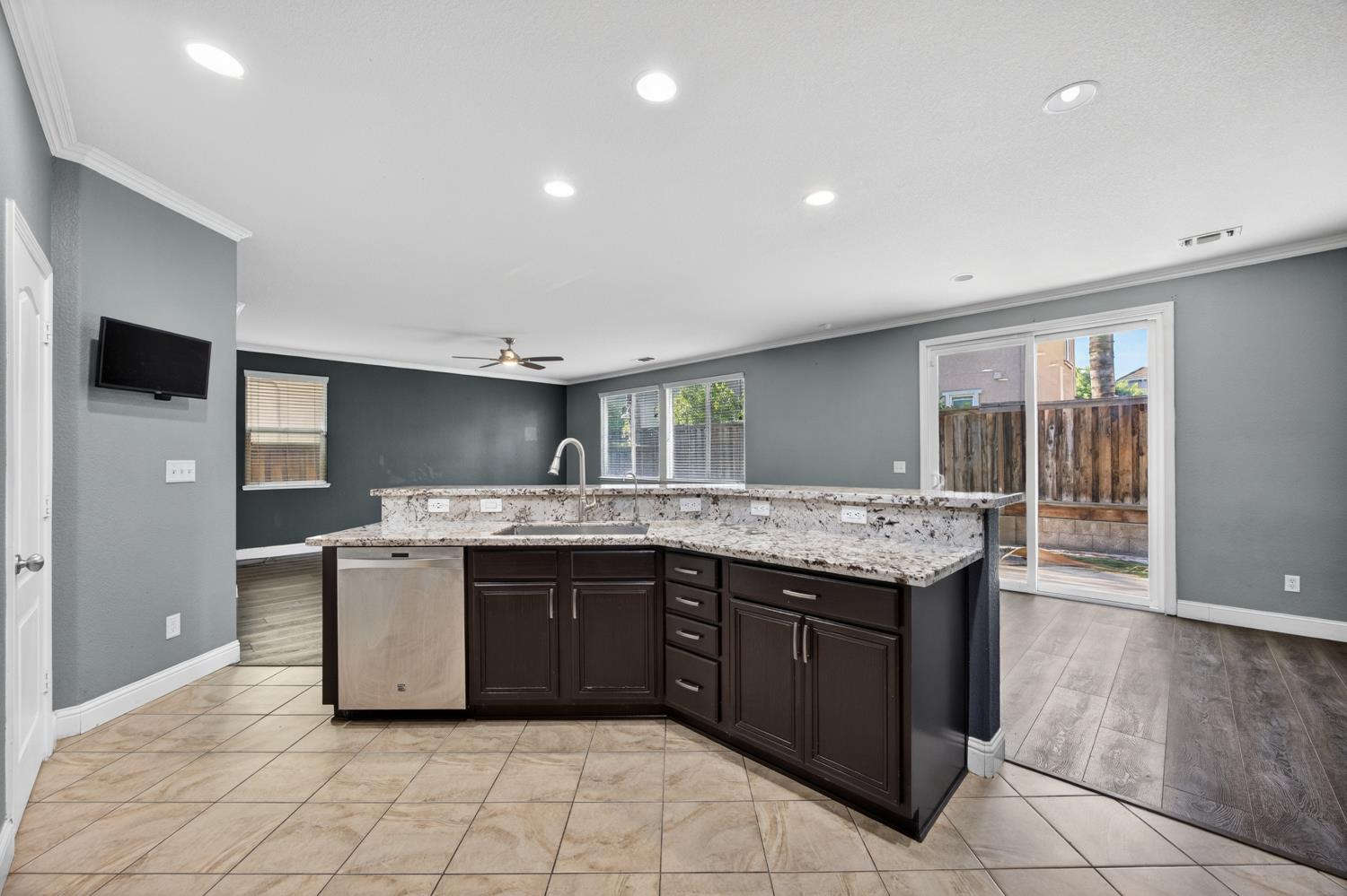 274 Crescent Moon Drive