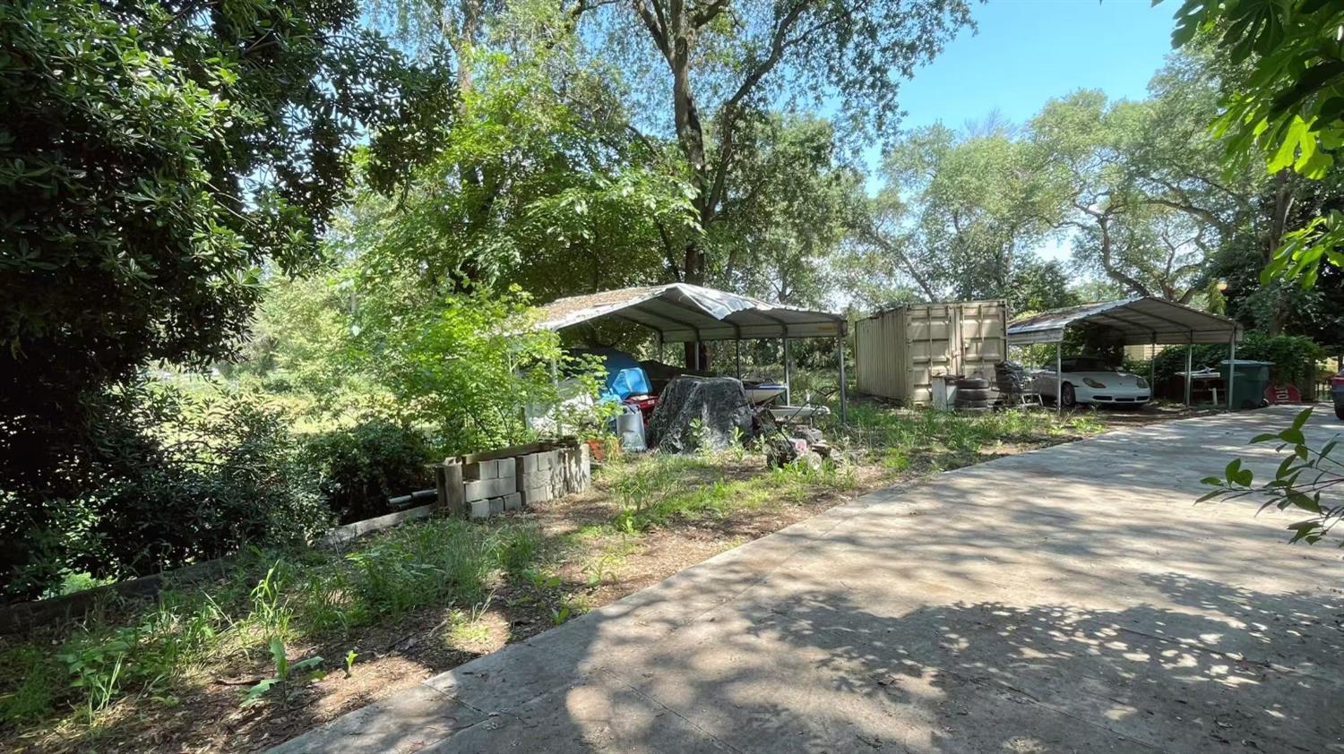 2111 Garden Highway