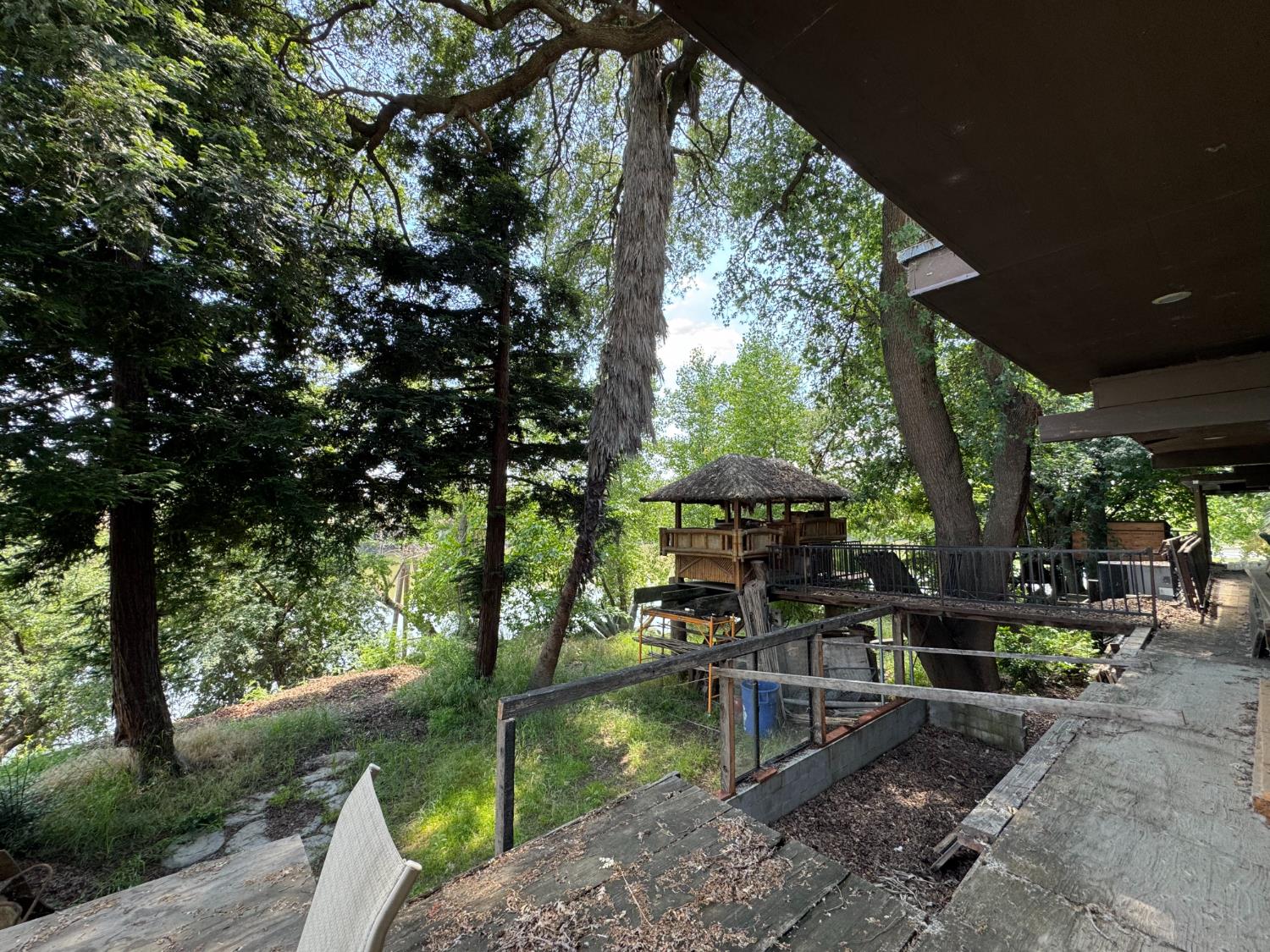 2111 Garden Highway