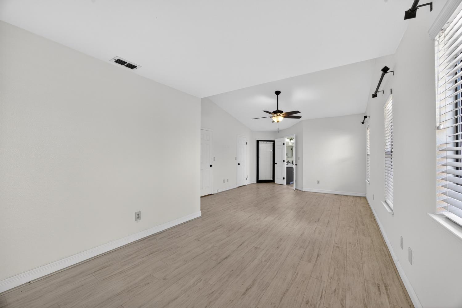 5119 Stoneglen Way