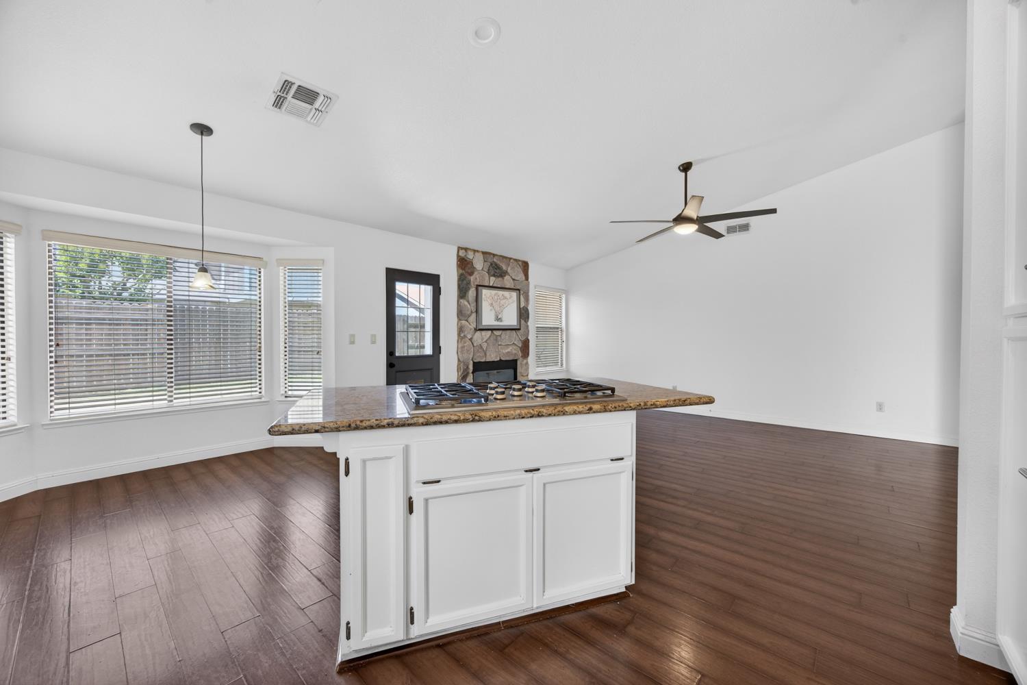 5119 Stoneglen Way