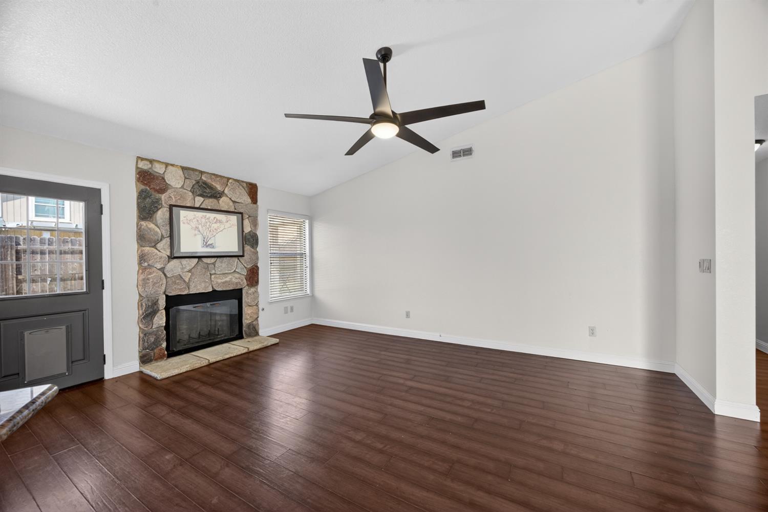 5119 Stoneglen Way