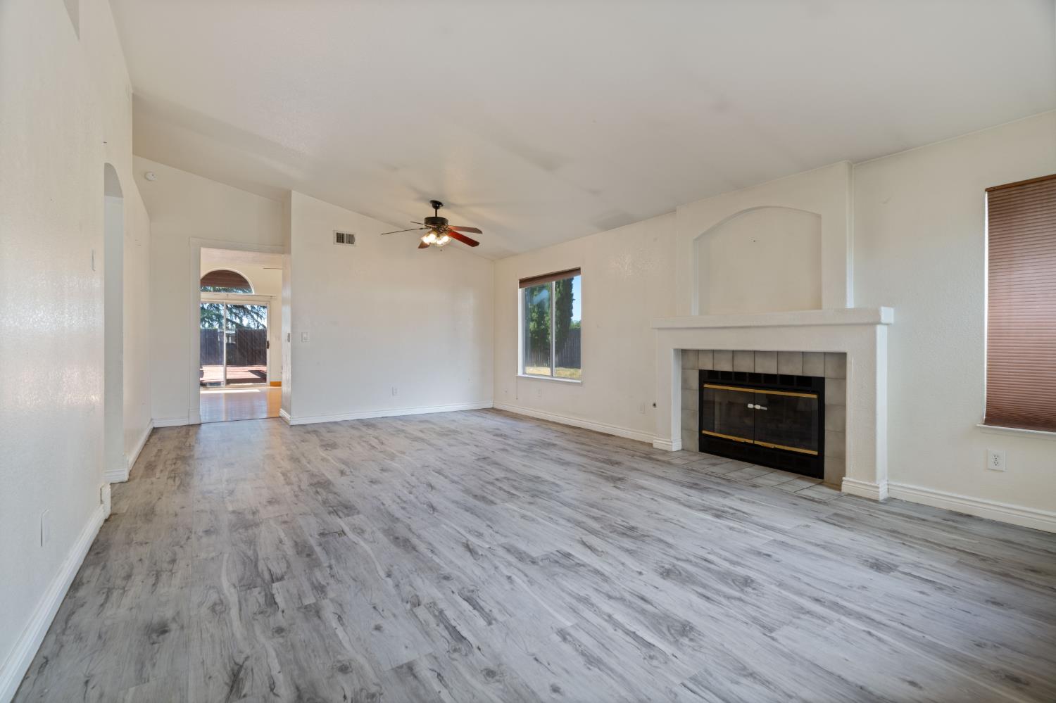 6427 Canyon Creek Way