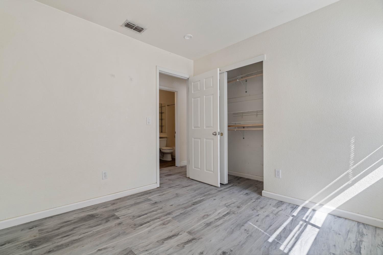 6427 Canyon Creek Way