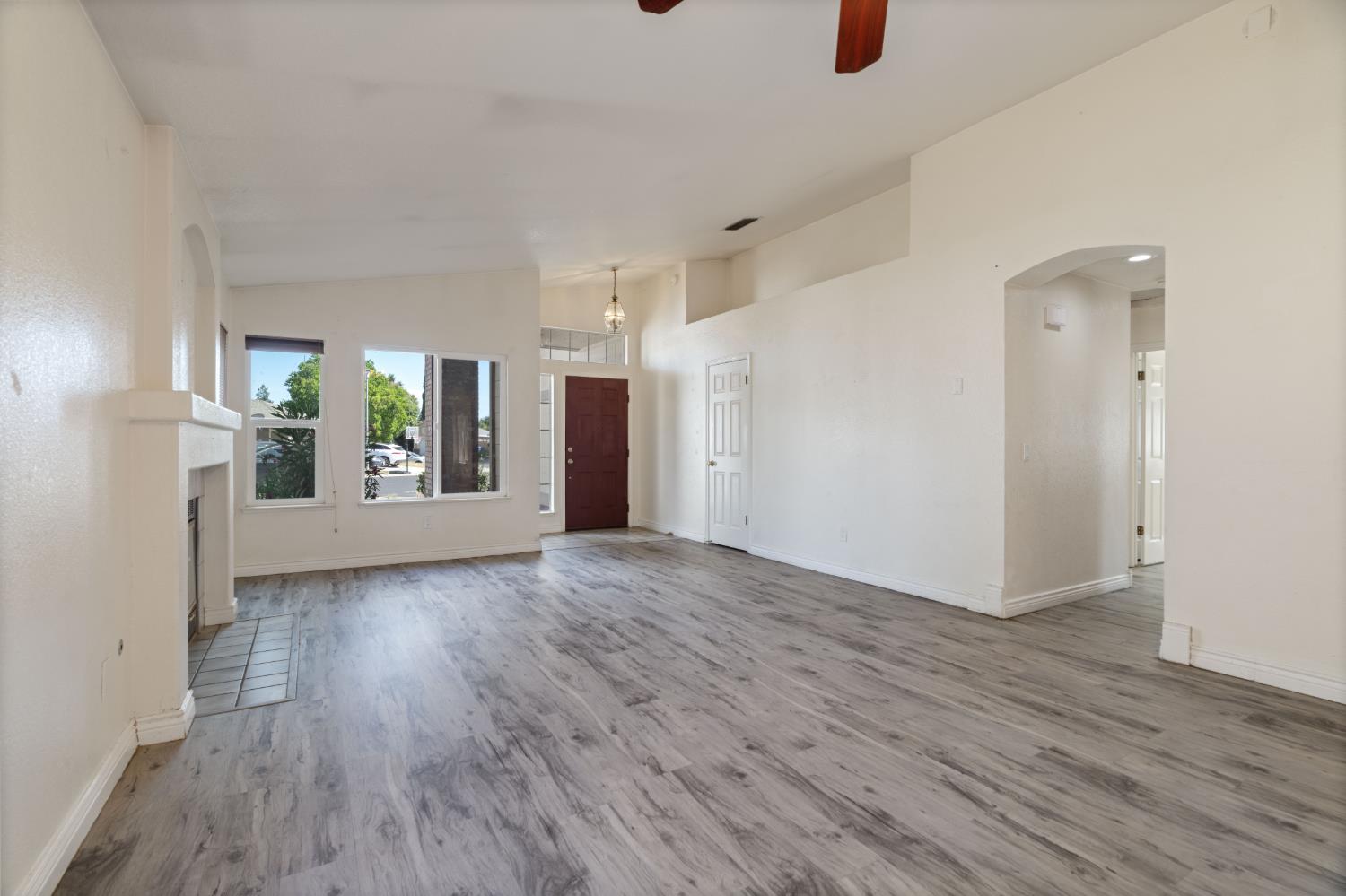 6427 Canyon Creek Way