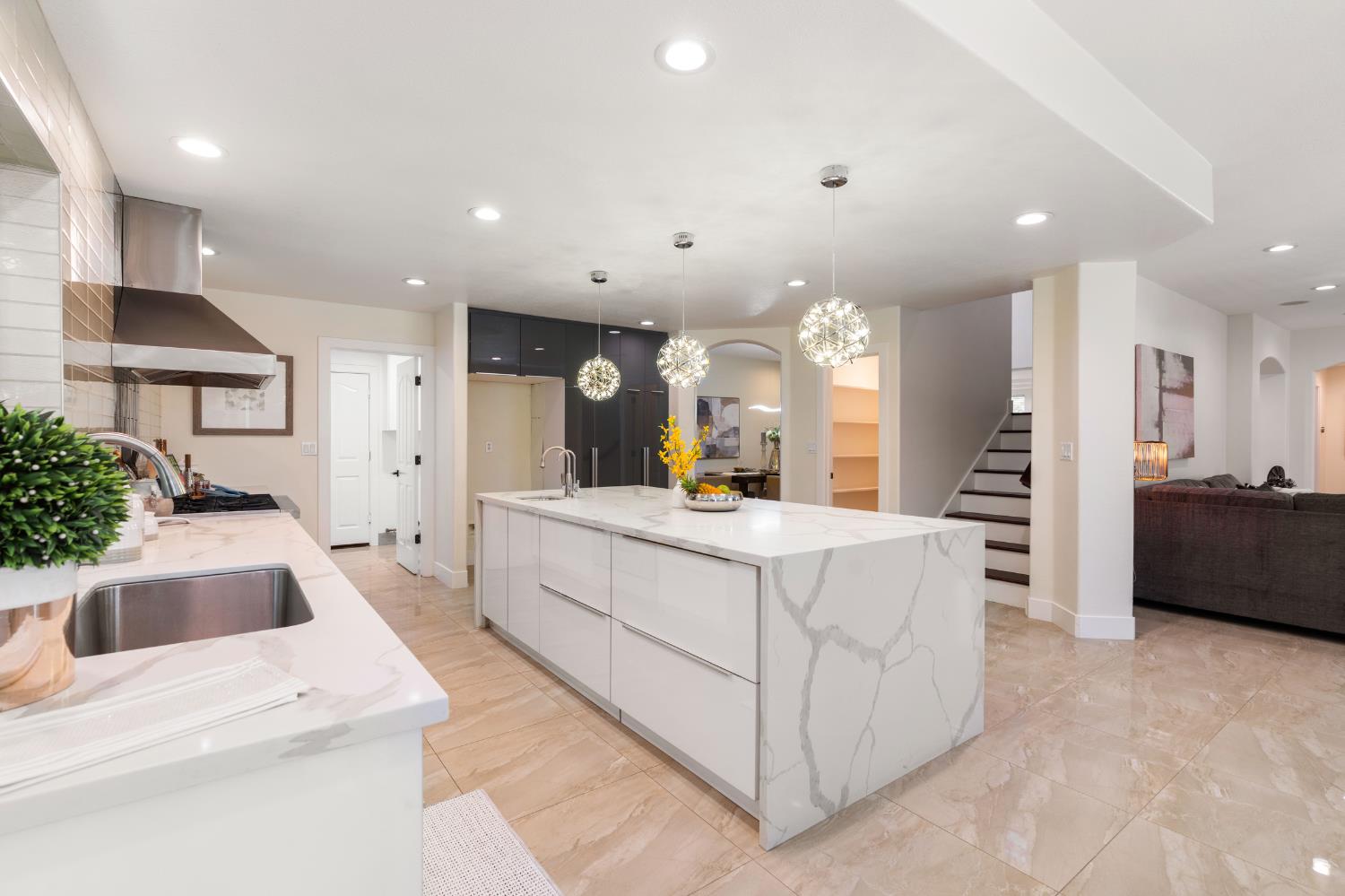 3240 Hopscotch Way
