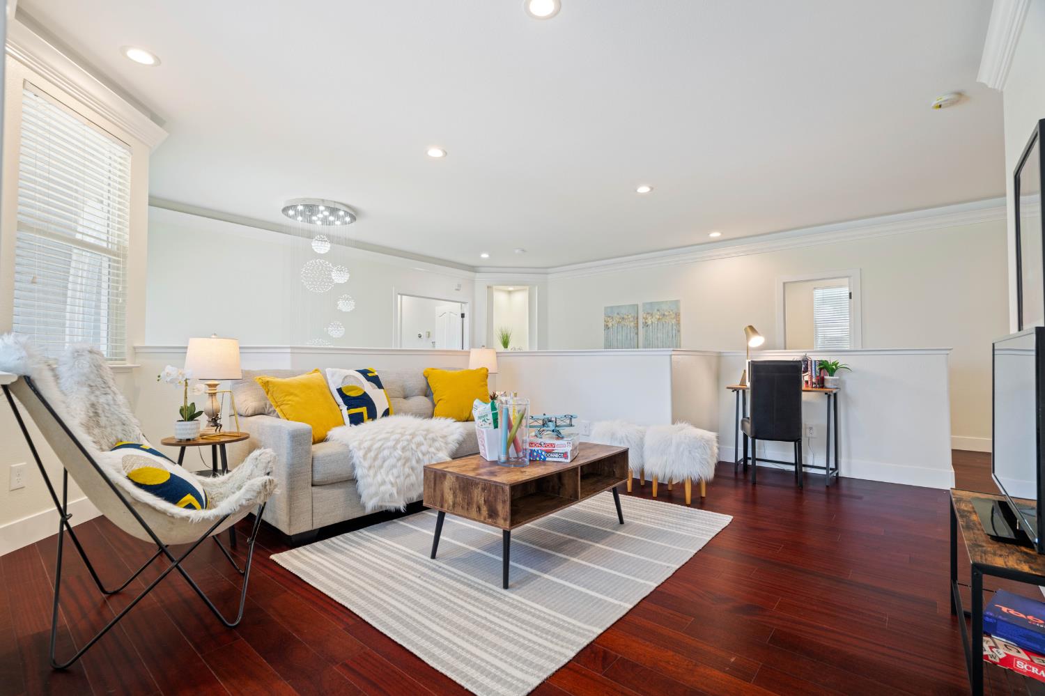3240 Hopscotch Way